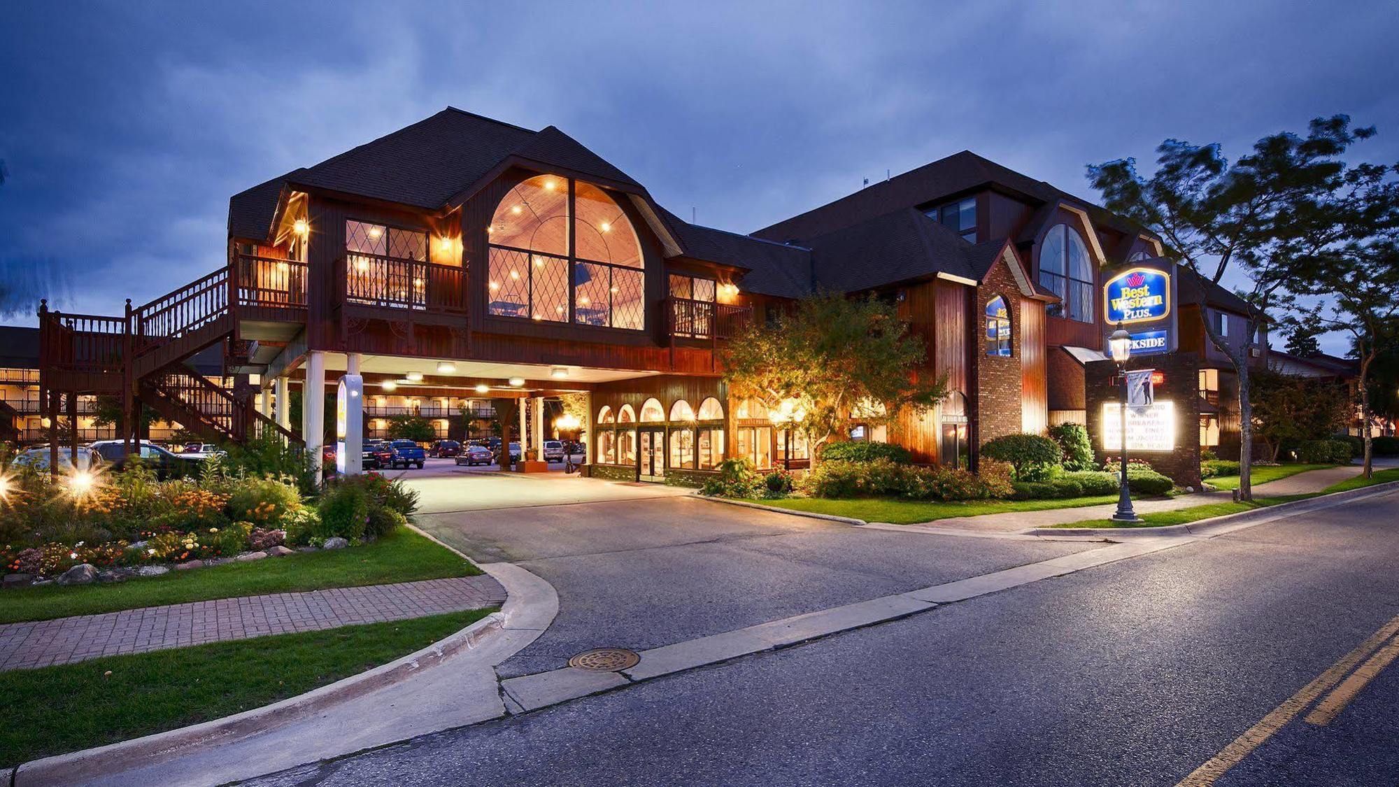 Best Western Plus Dockside Waterfront Inn Mackinaw City Exterior photo