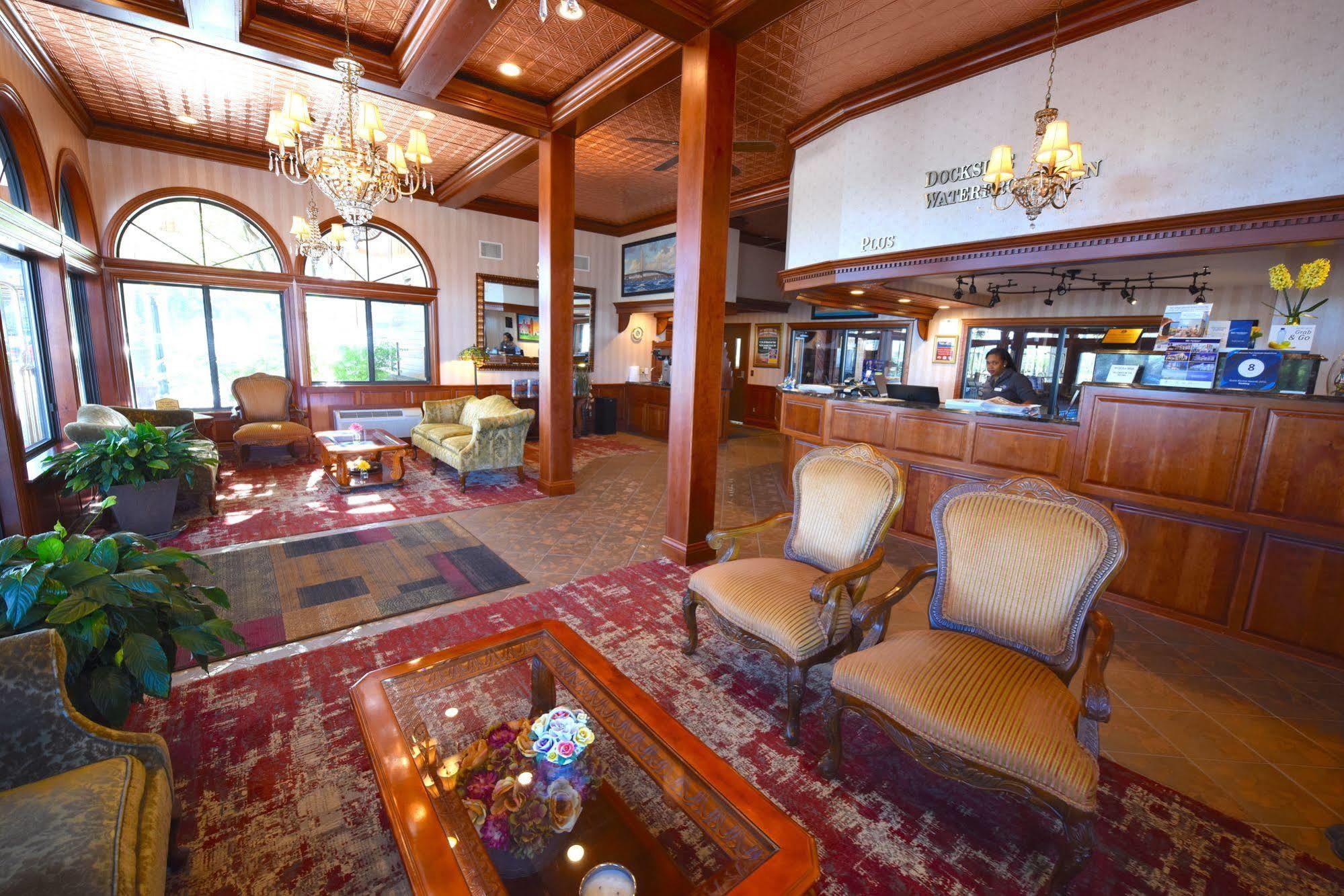 Best Western Plus Dockside Waterfront Inn Mackinaw City Exterior photo