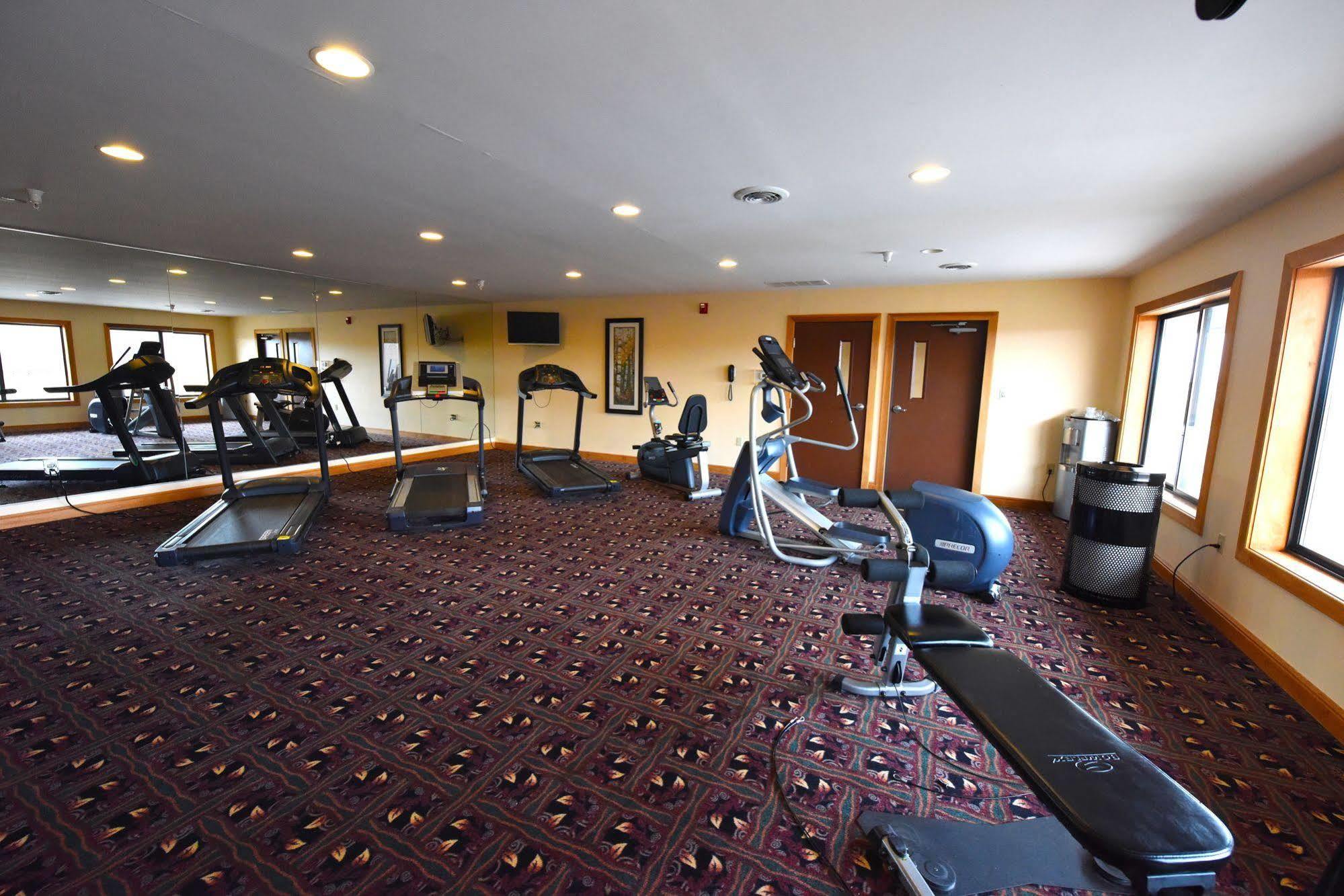 Best Western Plus Dockside Waterfront Inn Mackinaw City Exterior photo