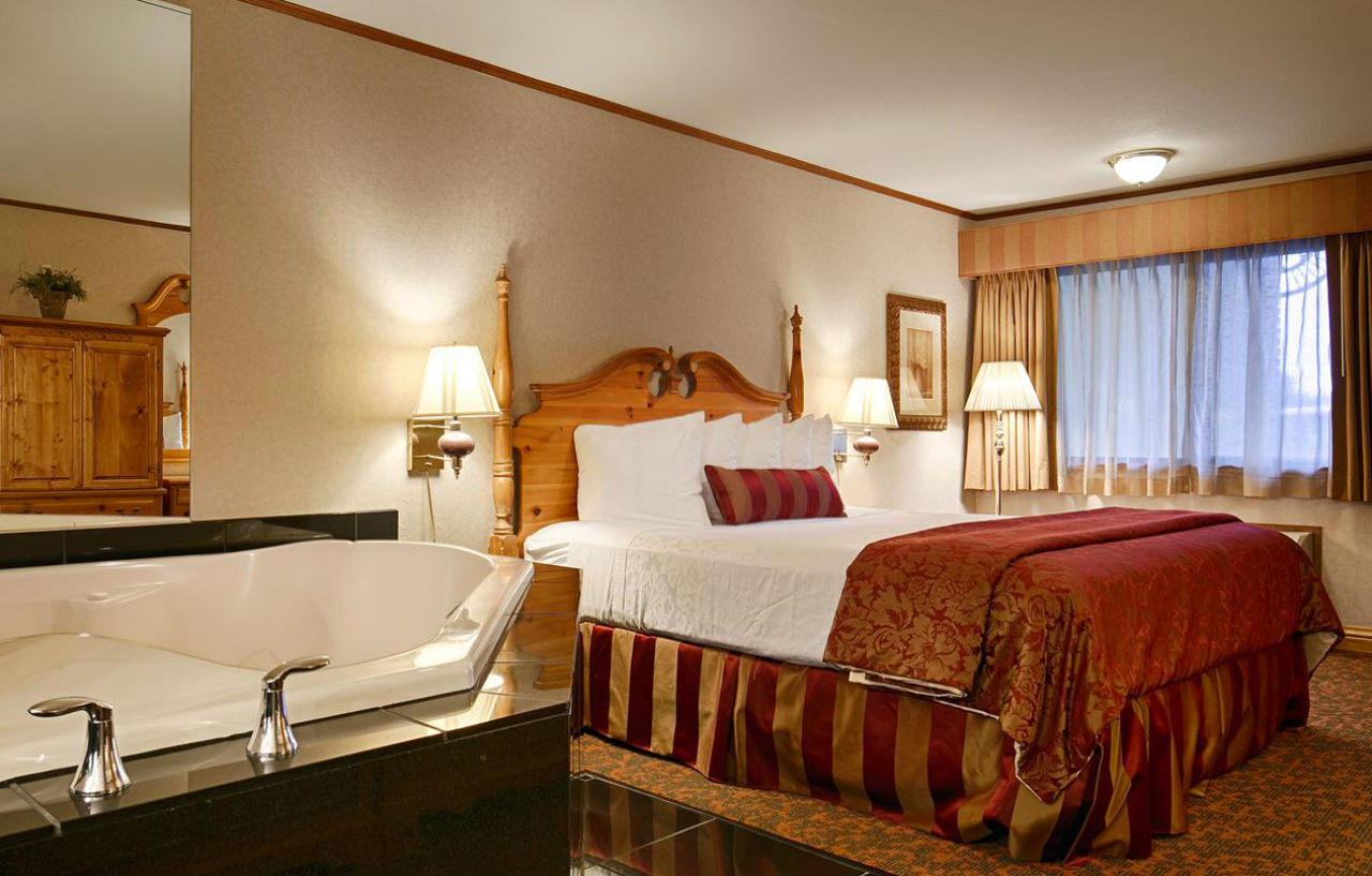 Best Western Plus Dockside Waterfront Inn Mackinaw City Exterior photo